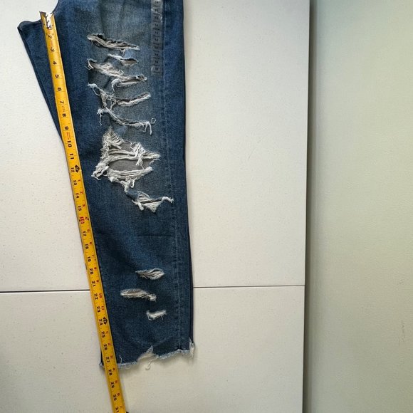 American Eagle Womens Blue Ripped Mom Jeans SIze 14 Stretch Distressed Denim - Picture 10 of 13